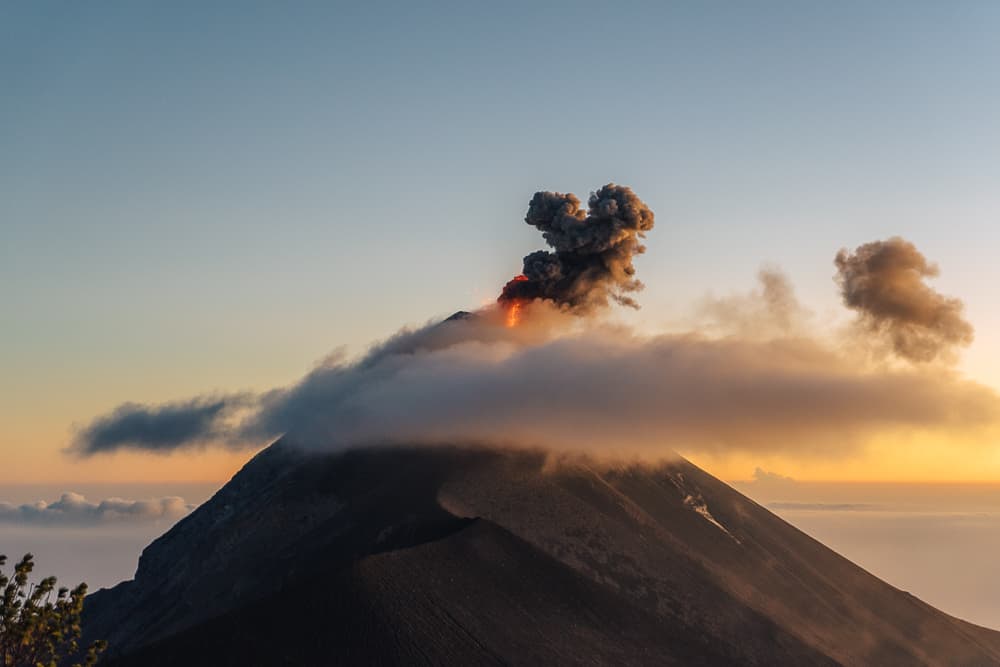 acatenango, acatenango elevation, acatenango guatemala, acatenango hike, acatenango hike difficulty, acatenango tour, acatenango trek, acatenango volcano, acatenango volcano hike, guatemala acatenango, hiking acatenango volcano, volcan acatenango, volcan acatenango hike, volcan de acatenango, volcano acatenango, volcán acatenango