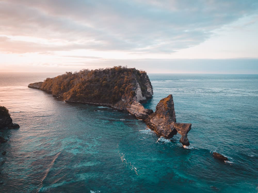atuh beach, atuh beach nusa penida, atuh beach penida, atuh, pantai atuh, pantai atuh nusa penida, atuh beach nusa penida bali, atuh beach bali, pantai atuh nusa penida bali