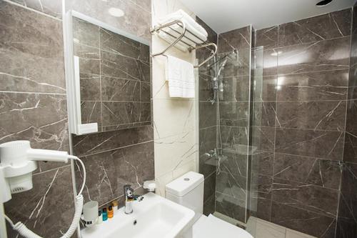 Corner Garden Hotel 3