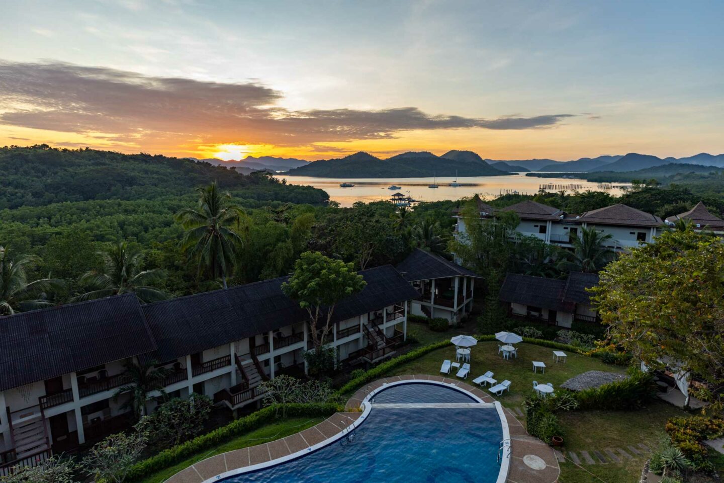 where to stay in coron