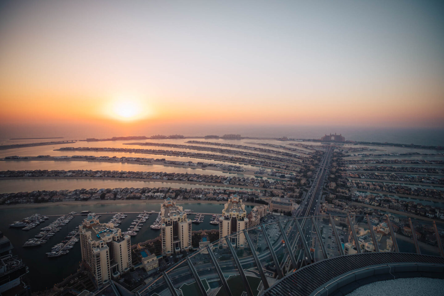 where to stay in dubai, dubai where to stay, places to stay in dubai, best area to stay in dubai