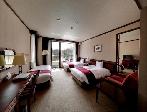 Hakuba Mominoki Hotel ski in ski out accommodation Hakuba