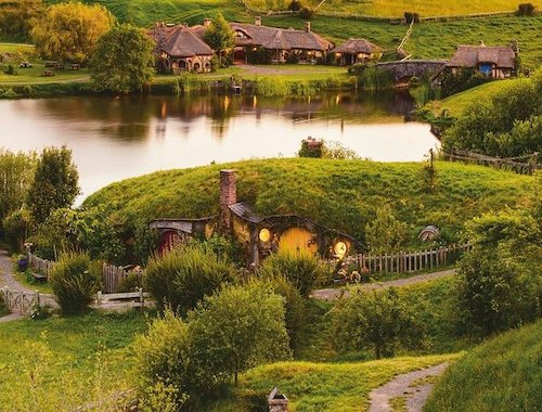 10 BEST Tours From Auckland To Hobbiton In 2025 1 Hobbiton Movie Set and Waitomo Caves tours in Auckland