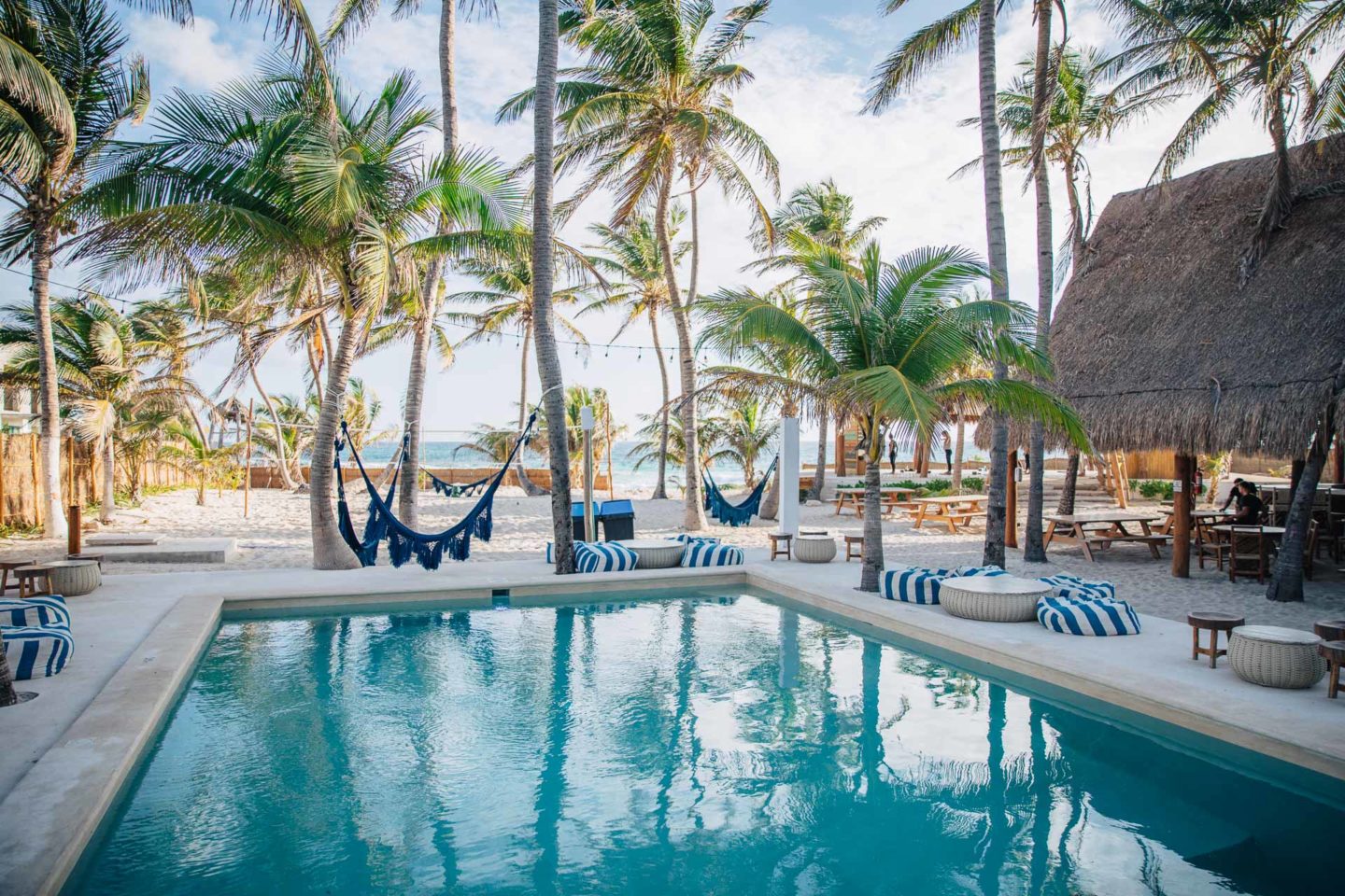 how to book cheap hotels, best way to book hotels, best day to book a hotel, how to find cheap hotels, how to get cheap hotels, cheapest hotel website