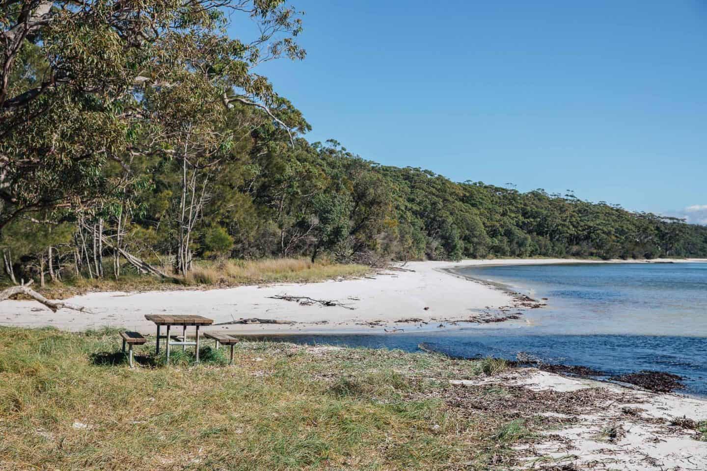 things to do in jervis bay, jervis bay things to do, jervis bay activities, jervis bay attractions, jervis bay camping, jervis bay holiday park, things to do jervis bay, things to do at jervis bay, what to do in jervis bay, beaches in jervis bay, accommodation in jervis bay, beaches at jervis bay, hole in the wall beach, hole in the wall beach jervis bay, hole in the wall, hole in the wall jervis bay