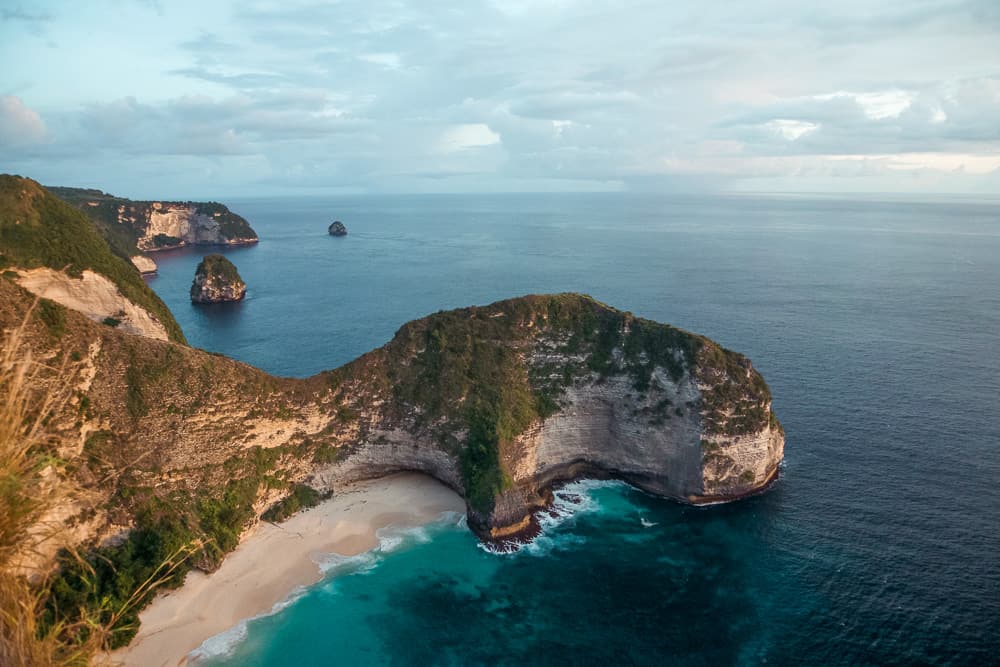 kelingking beach, kelingking secret point, kelingking secret point beach, kelingking secret point bali, kelingking, kelingking beach nusa penida, pantai kelingking nusa penida