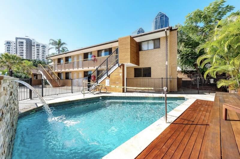 Maxmee Backpackers Resort