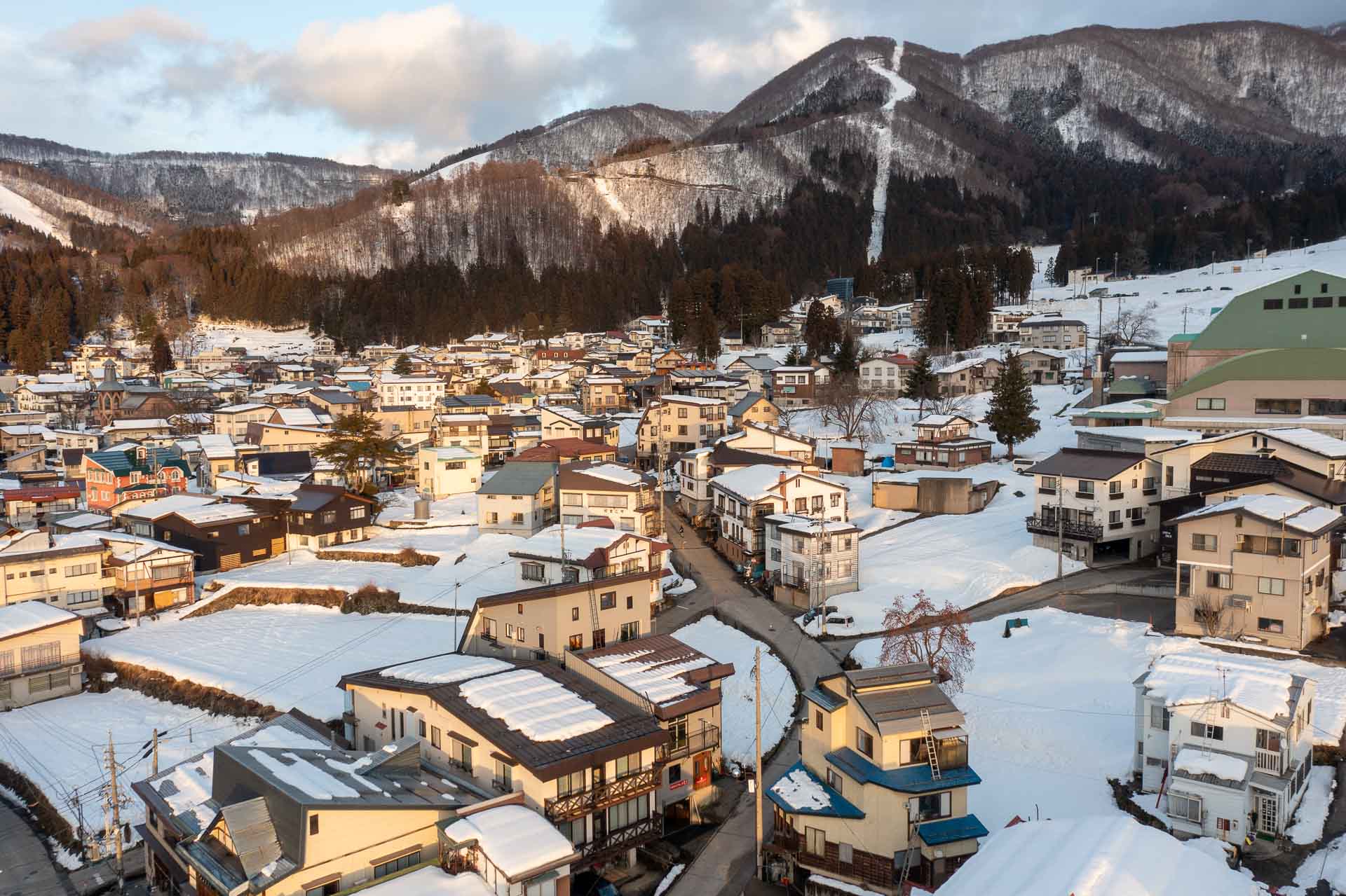 Nozawa onsen accommodation, Nozawa onsen where to stay, accommodation in Nozawa onsen, accommodation Nozawa onsen, Nozawa onsen snow resort, Nozawa accommodation, Nozawa onsen hotel, where to stay in Nozawa onsen, Nozawa onsen ski resort