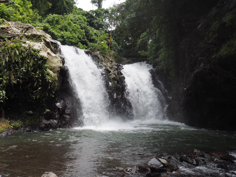 hidden waterfall bali, secret waterfall bali, bali secret waterfall, bali hidden waterfall, aling aling waterfall, aling aling, singaraja, singaraja waterfall