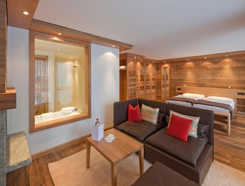 Petit Chalet by Schonegg