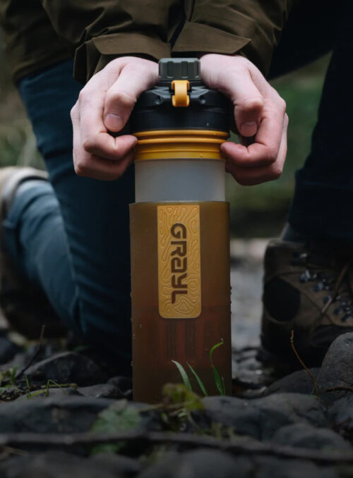 Pressing the GRAYL bottle e1676445858794