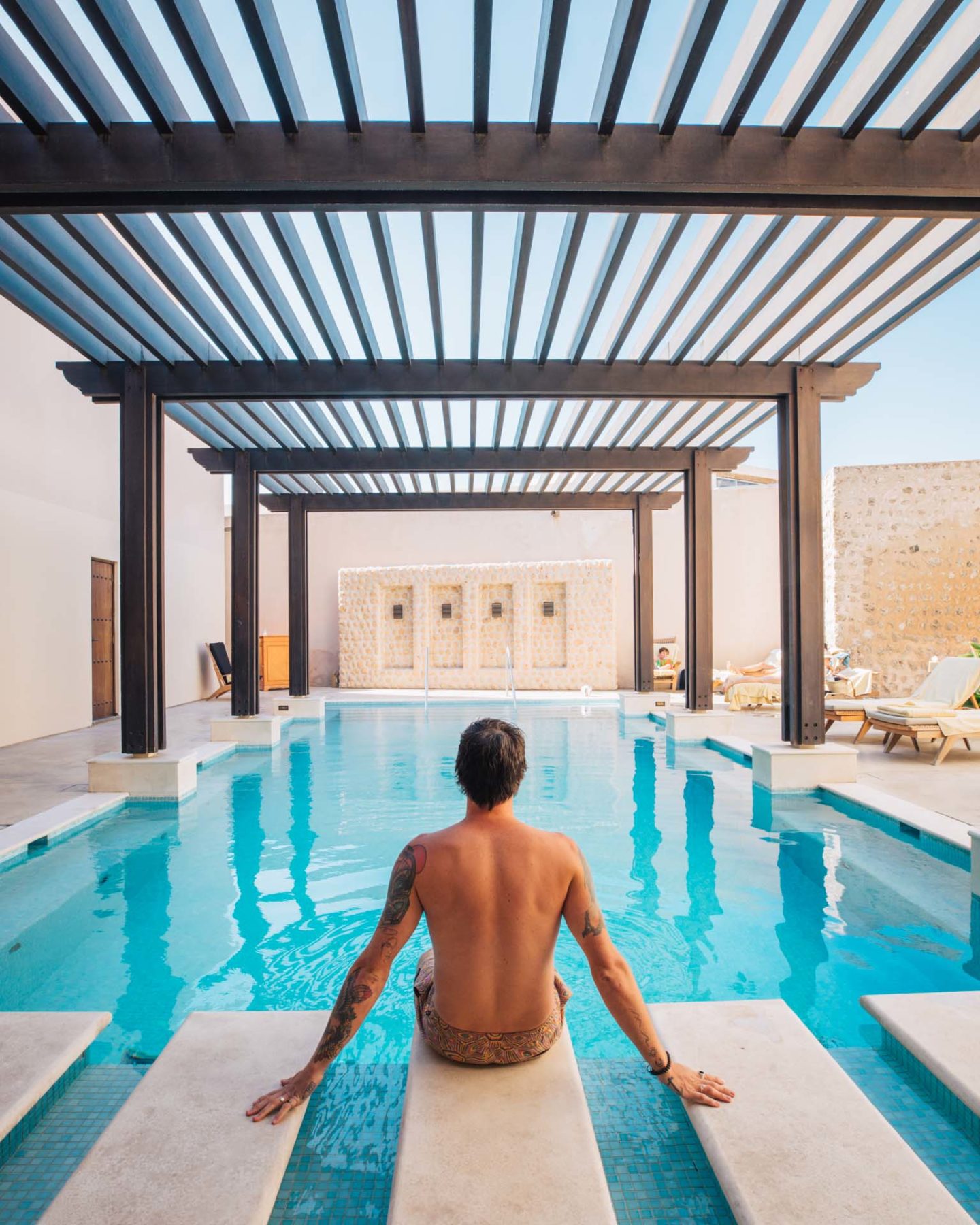 how to book cheap hotels, best way to book hotels, best day to book a hotel, how to find cheap hotels, how to get cheap hotels, cheapest hotel website