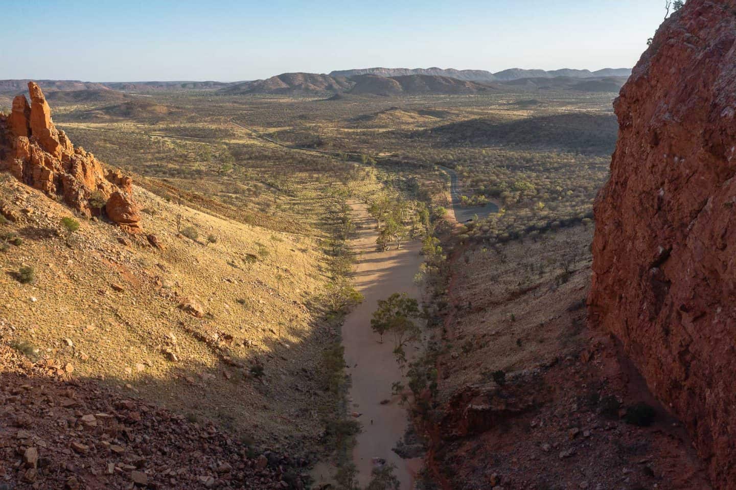 things to do in alice springs, what to do in alice springs, alice springs attractions, simpsons gap