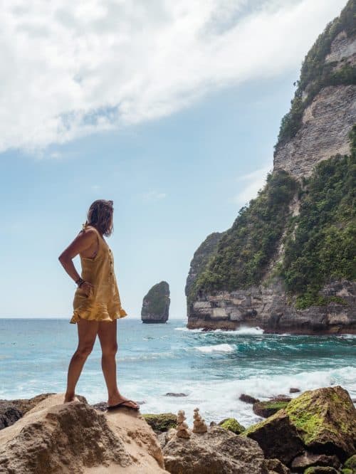 10 BEST Nusa Penida Beaches - Ultimate Guide (2025) 26 tembeling beach, tembeling forest, tembeling beach nusa penida