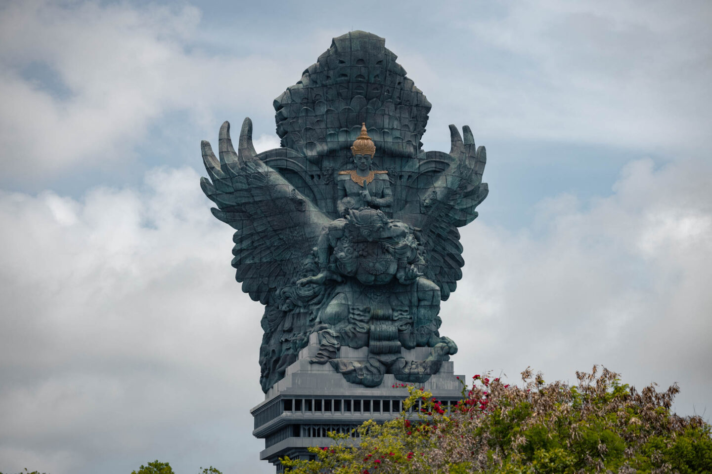 uluwatu, bali uluwatu, uluwatu bali, things to do in uluwatu, uluwatu bali indonesia, activities in uluwatu, what to do in uluwatu