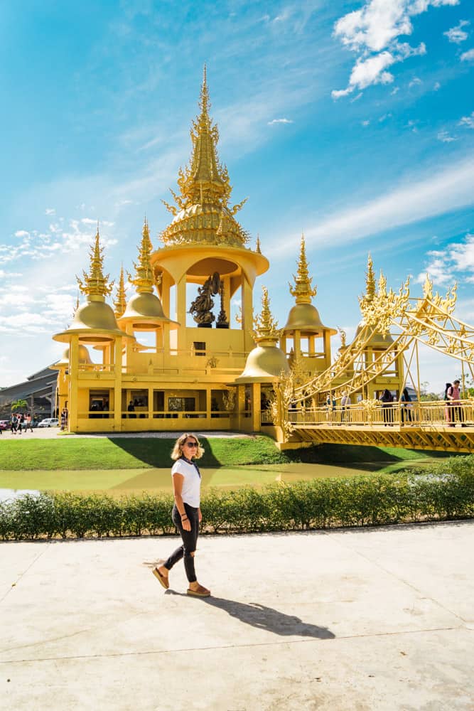 white temple chiang rai 21