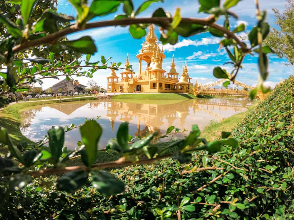 white temple chiang rai, wat rong khun, chiang rai temple, chiang rai white temple, things to do in chiang rai