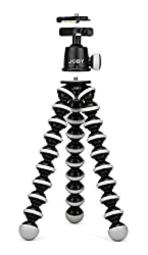 Best Camera Gear For Travel - A Complete Guide 13 tripod